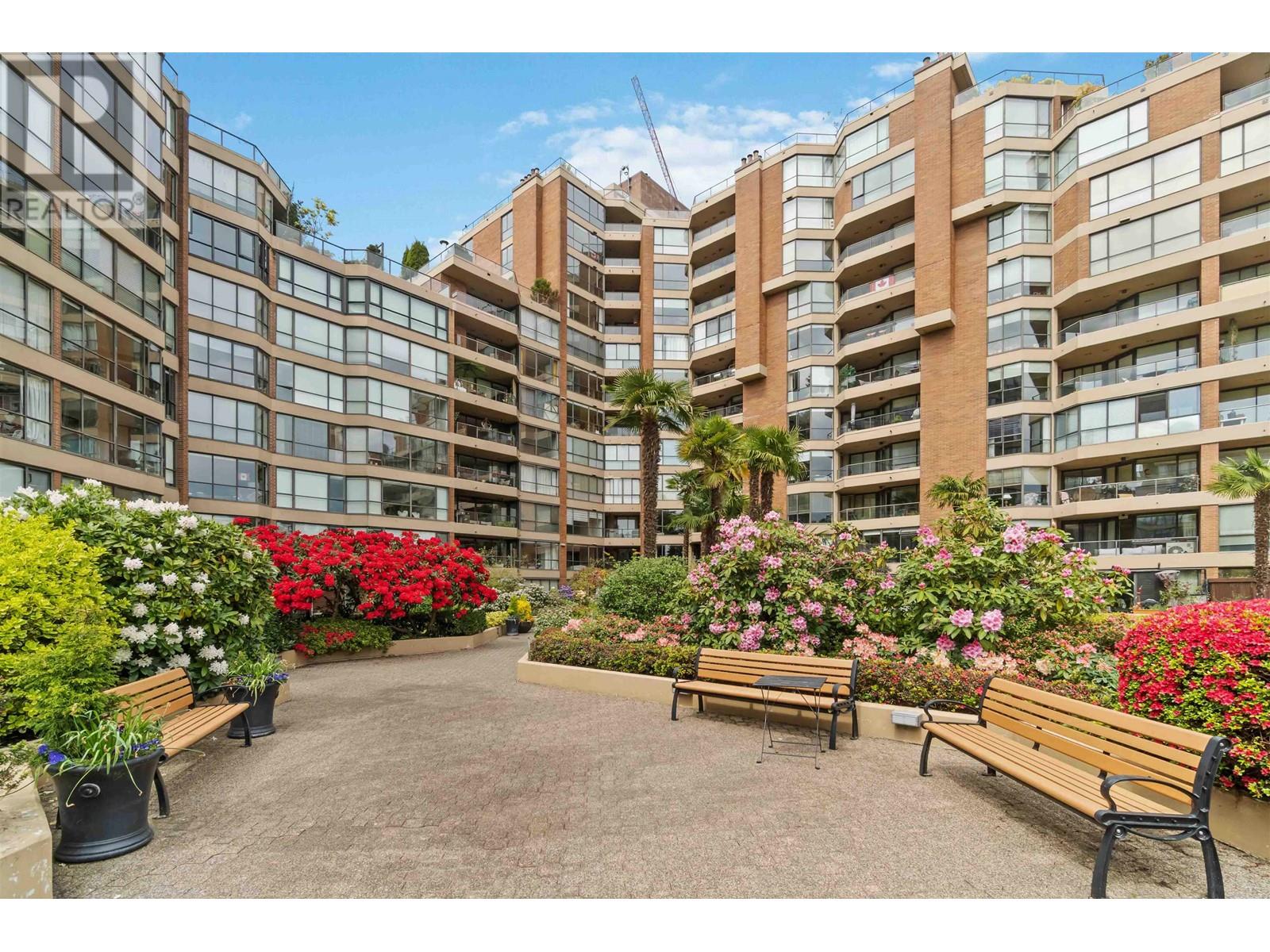 902 1450 Pennyfarthing Drive, Vancouver, British Columbia  V6J 4X8 - Photo 2 - R3001274