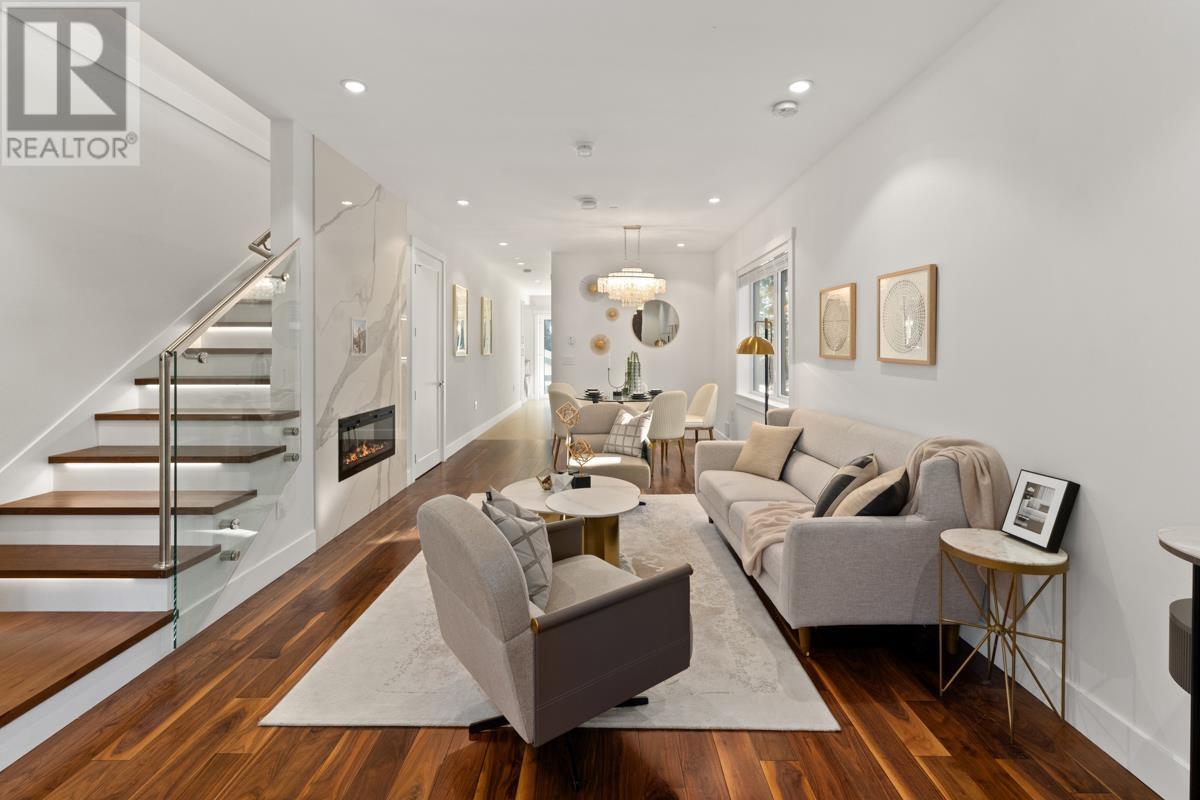 Property at 2976 W 42ND AVENUE image 3
