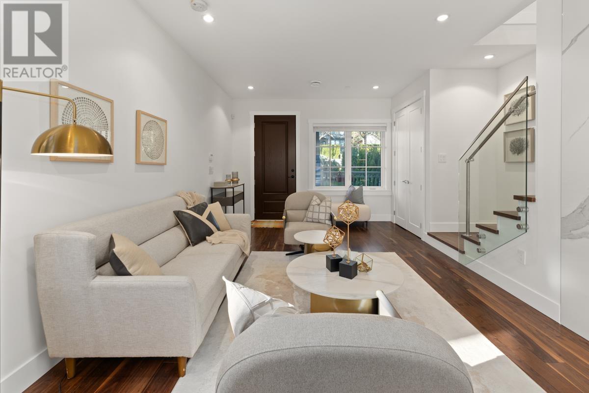 Property at 2976 W 42ND AVENUE image 2