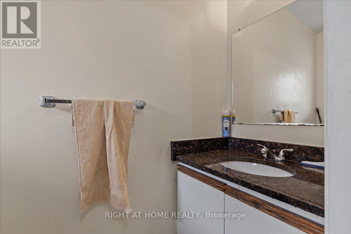 43 - 20 Paulander Drive, Kitchener, Ontario  N2M 5L3 - Photo 8 - X12141754