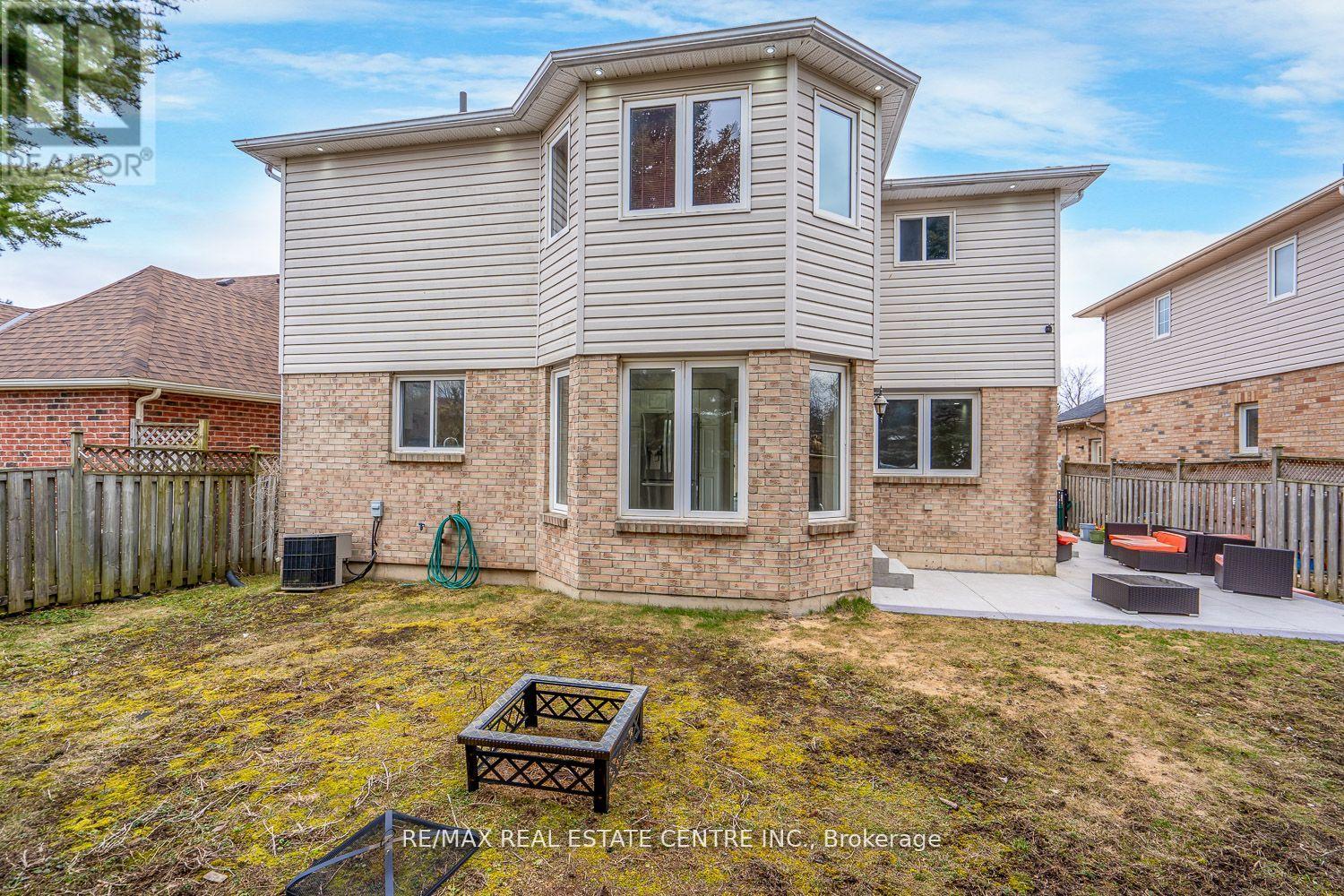 416 Olde Village Lane, Shelburne, Ontario  L9V 3A4 - Photo 45 - X12141838