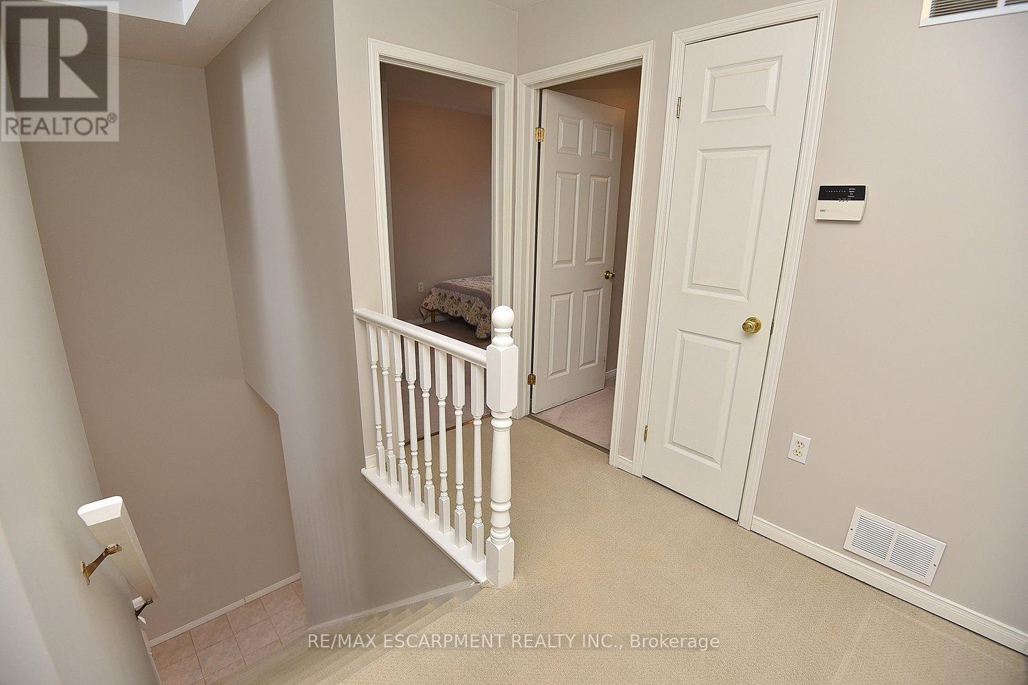 5 - 174 Highbury Drive, Hamilton, Ontario  L8J 3T8 - Photo 20 - X12141852