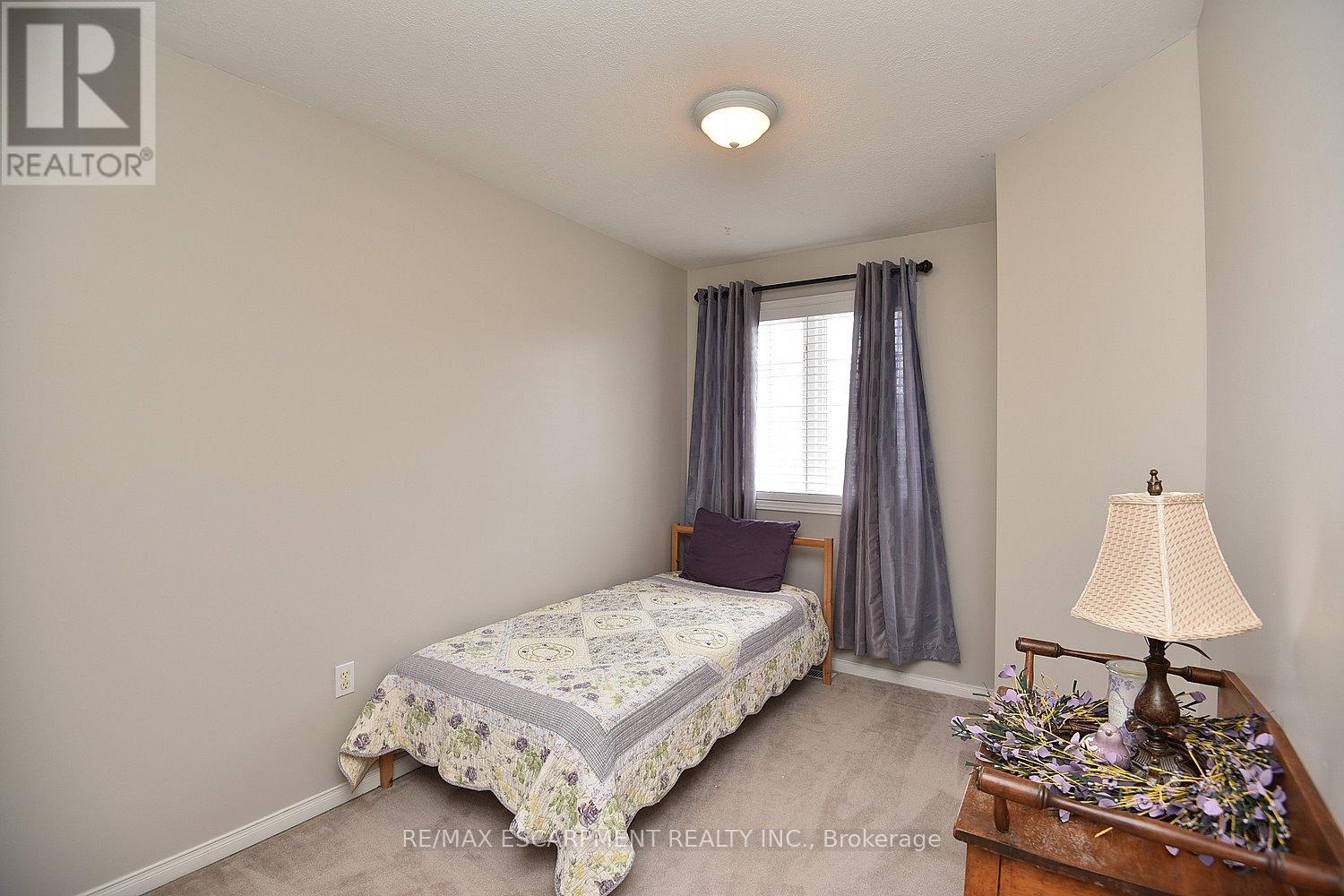 5 - 174 Highbury Drive, Hamilton, Ontario  L8J 3T8 - Photo 24 - X12141852