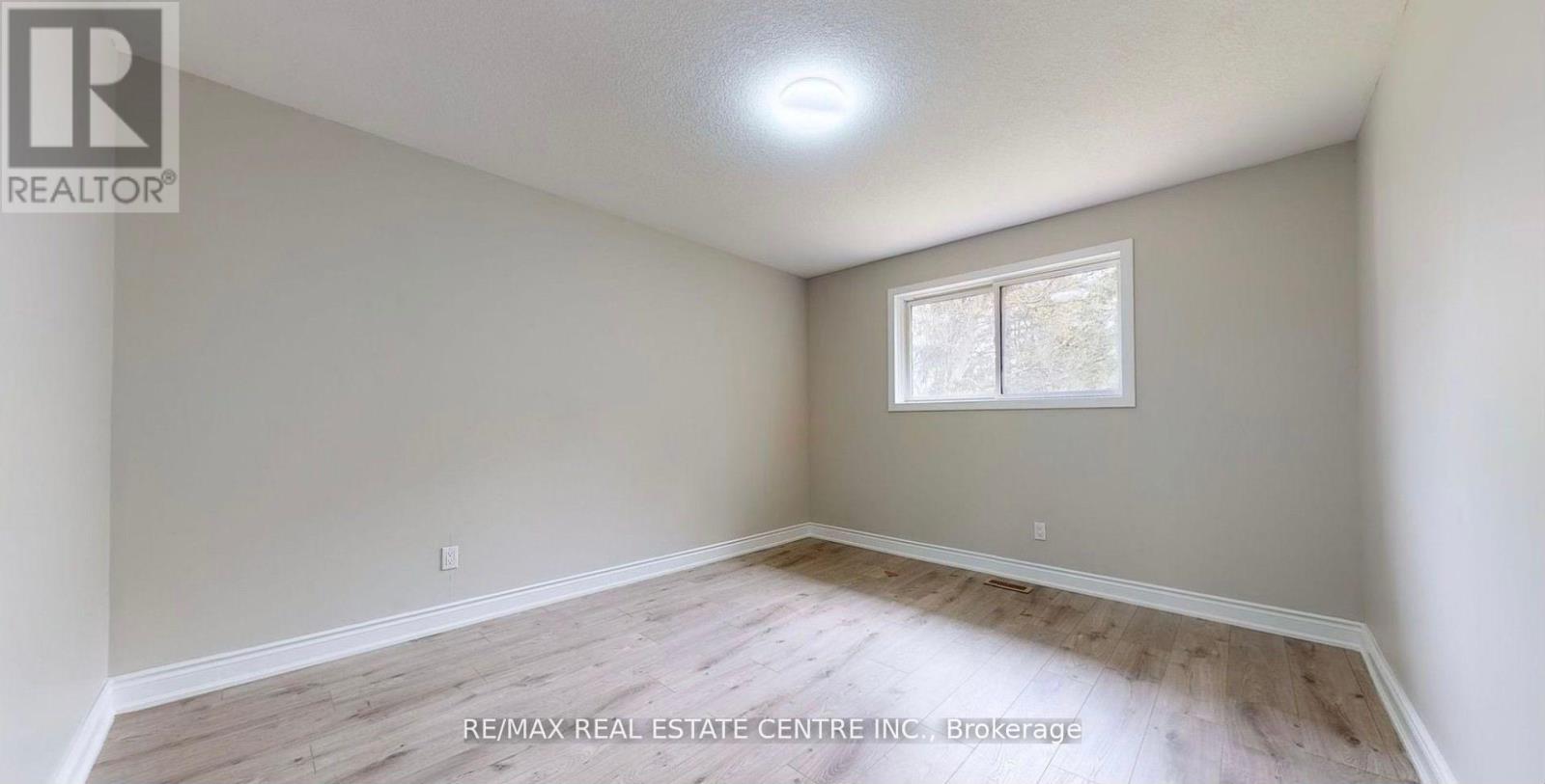 225 Simon Street, Shelburne, Ontario  L9V 3Y3 - Photo 11 - X12141864