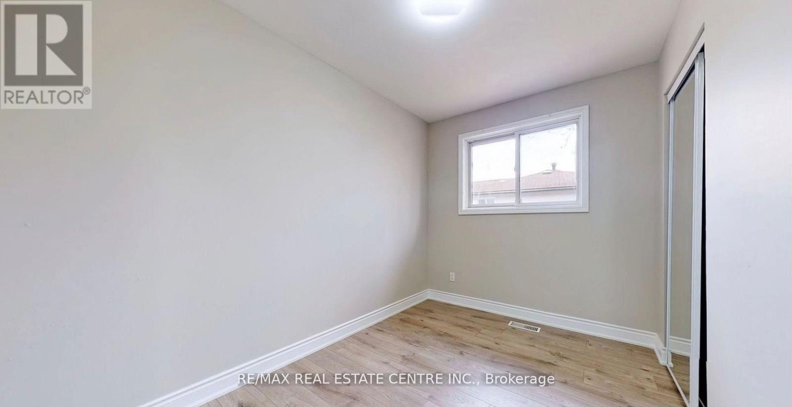 225 Simon Street, Shelburne, Ontario  L9V 3Y3 - Photo 19 - X12141864