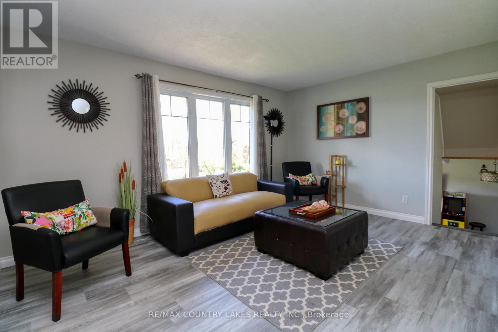 40 Greenwood Crescent, Kawartha Lakes, Ontario  K0M 2T0 - Photo 10 - X12141923