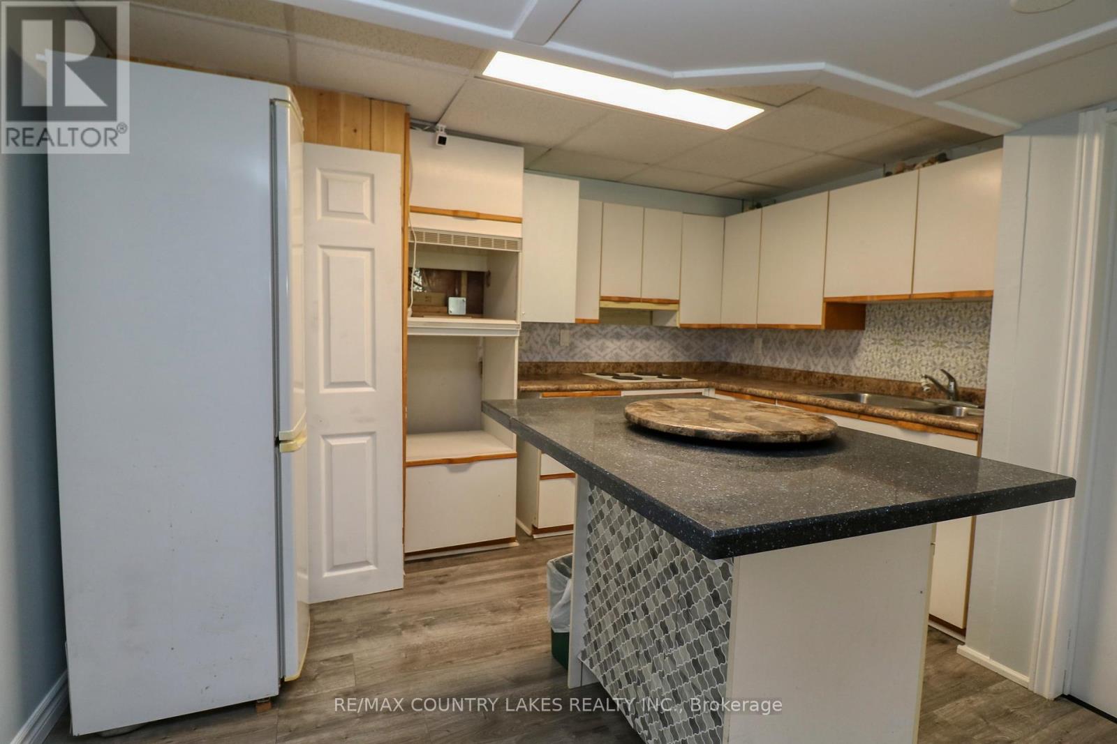 40 Greenwood Crescent, Kawartha Lakes, Ontario  K0M 2T0 - Photo 25 - X12141923