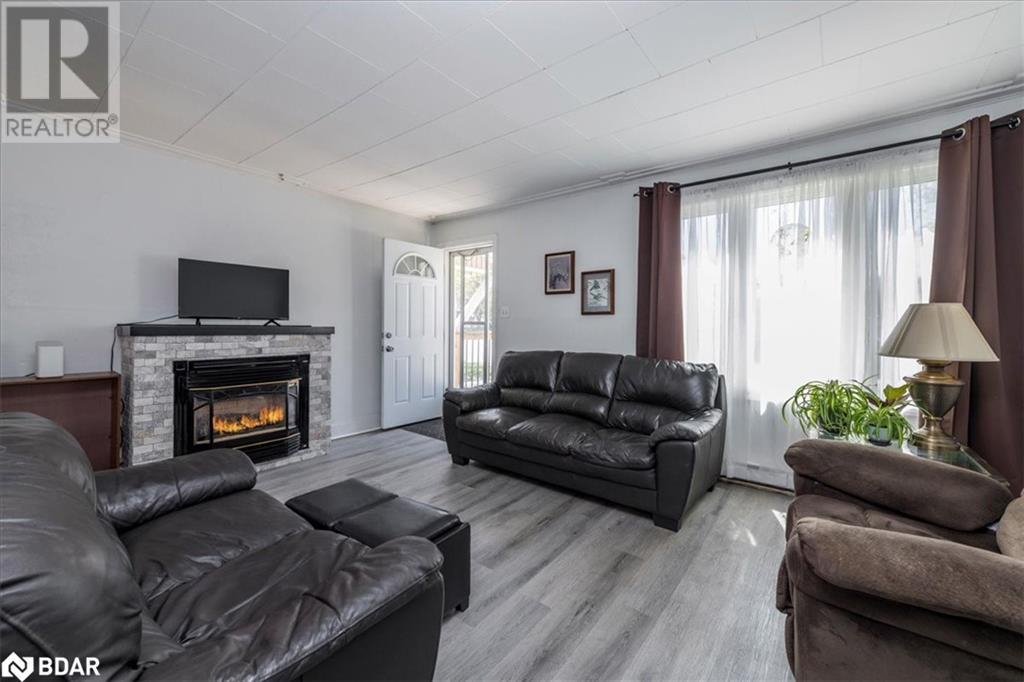 25 Victory Crescent, Penetanguishene, Ontario  L9M 1B6 - Photo 4 - 40724772