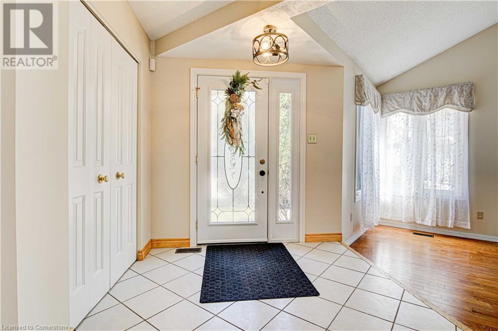 Property at 365 BENNINGTON Gate Unit# 30 image 3