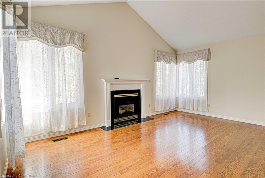 Property at 365 BENNINGTON Gate Unit# 30 image 5