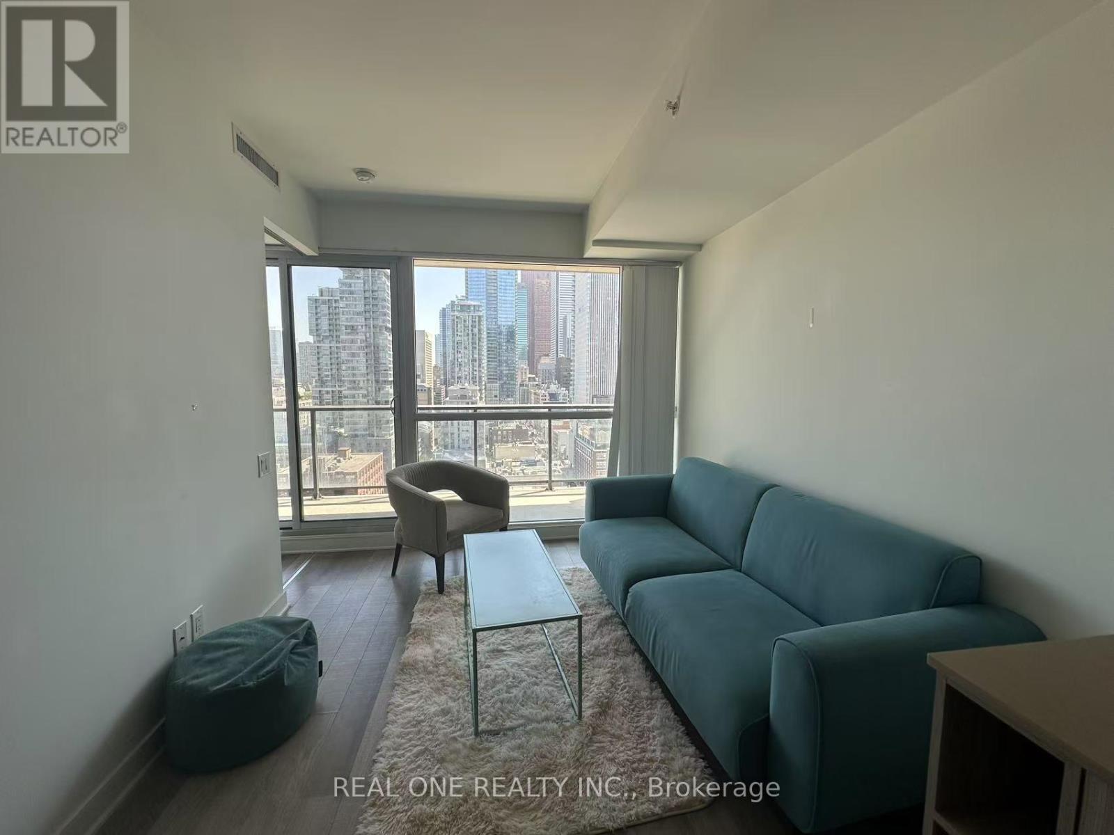 1807 - 290 Adelaide Street W, Toronto, Ontario  M5V 1P6 - Photo 6 - C12117890