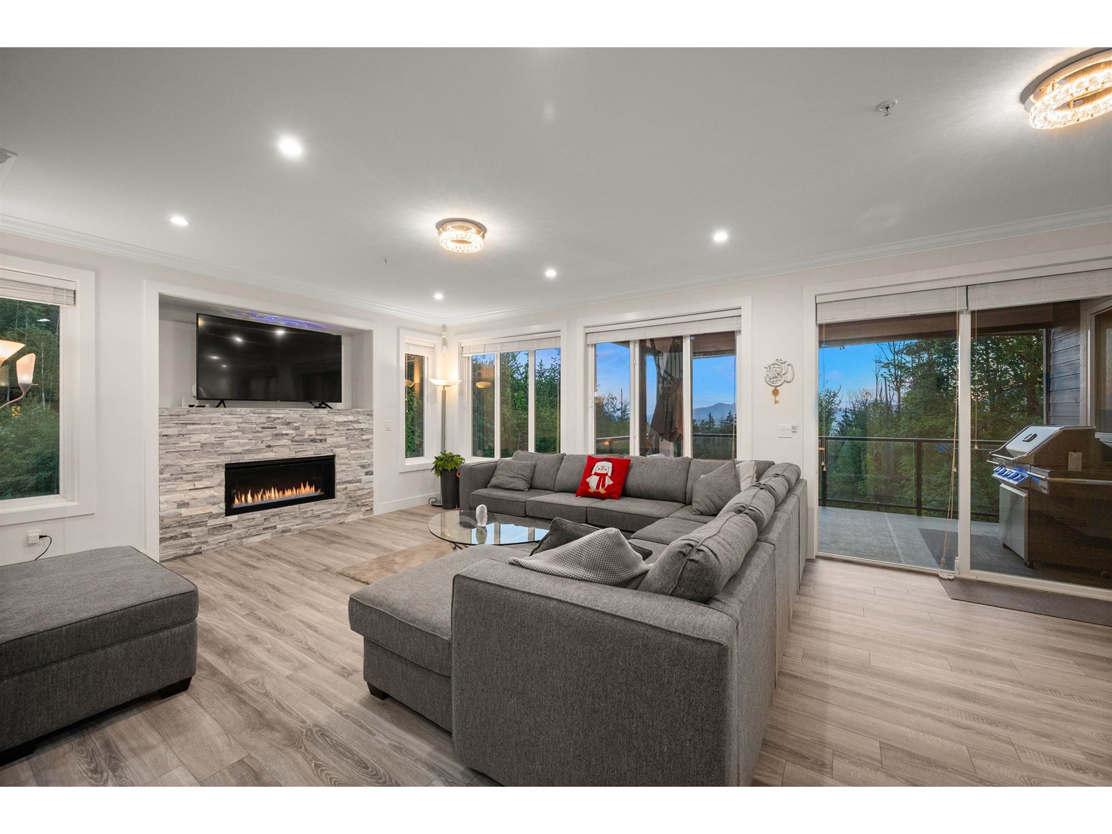 8476 Forest Gate Drive, Eastern Hillsides, Chilliwack, British Columbia  V4Z 0C7 - Photo 11 - R3001212