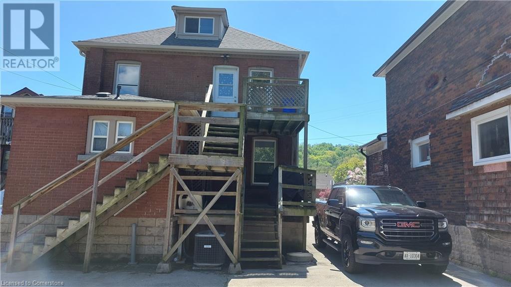 Property at 1597 KING Street E image 4