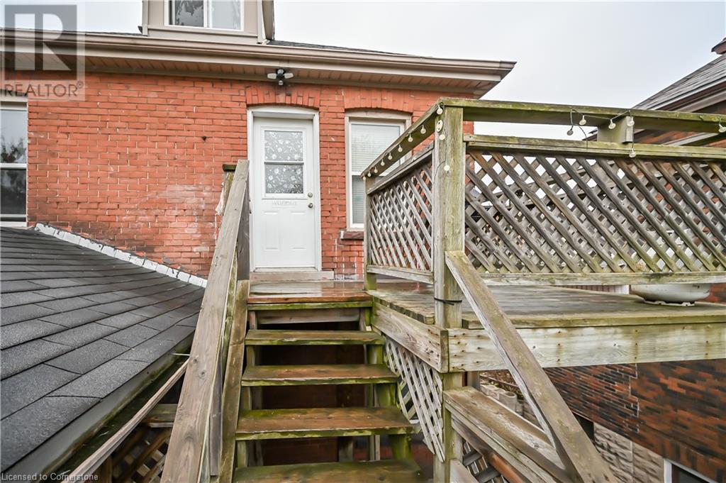 Property at 1597 KING Street E image 5
