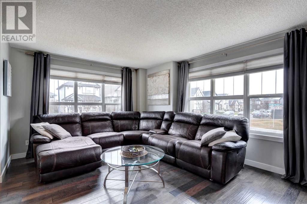260 Silverado Range Close Sw, Calgary, Alberta  T2X 0C3 - Photo 5 - A2216300