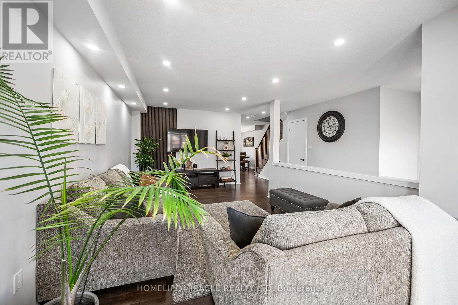 66 Crafter Crescent E, Hamilton, Ontario  L8J 0H7 - Photo 30 - X12139565