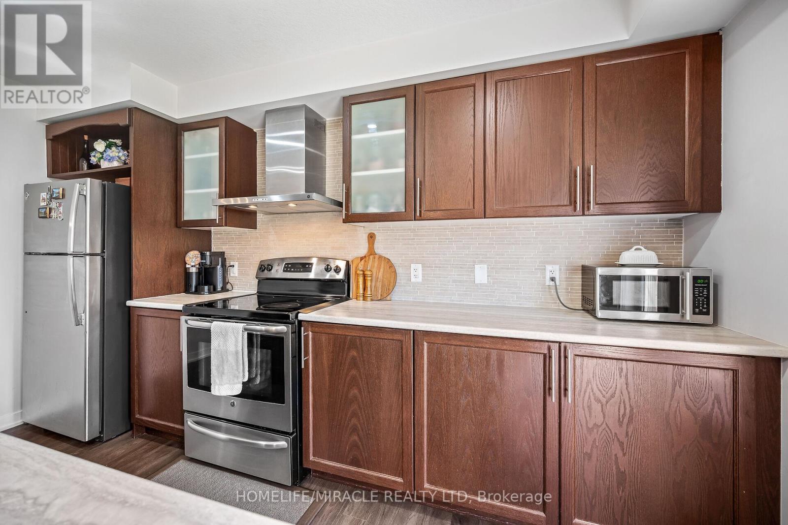 66 Crafter Crescent E, Hamilton, Ontario  L8J 0H7 - Photo 36 - X12139565