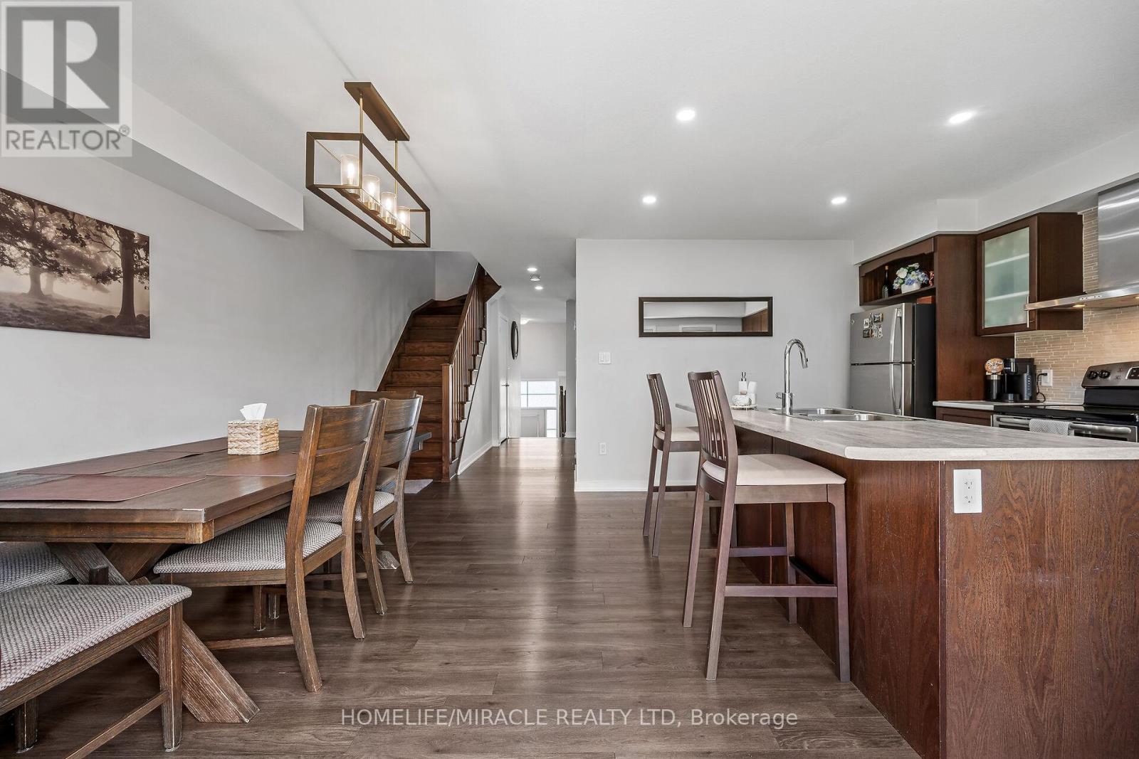 66 Crafter Crescent E, Hamilton, Ontario  L8J 0H7 - Photo 40 - X12139565