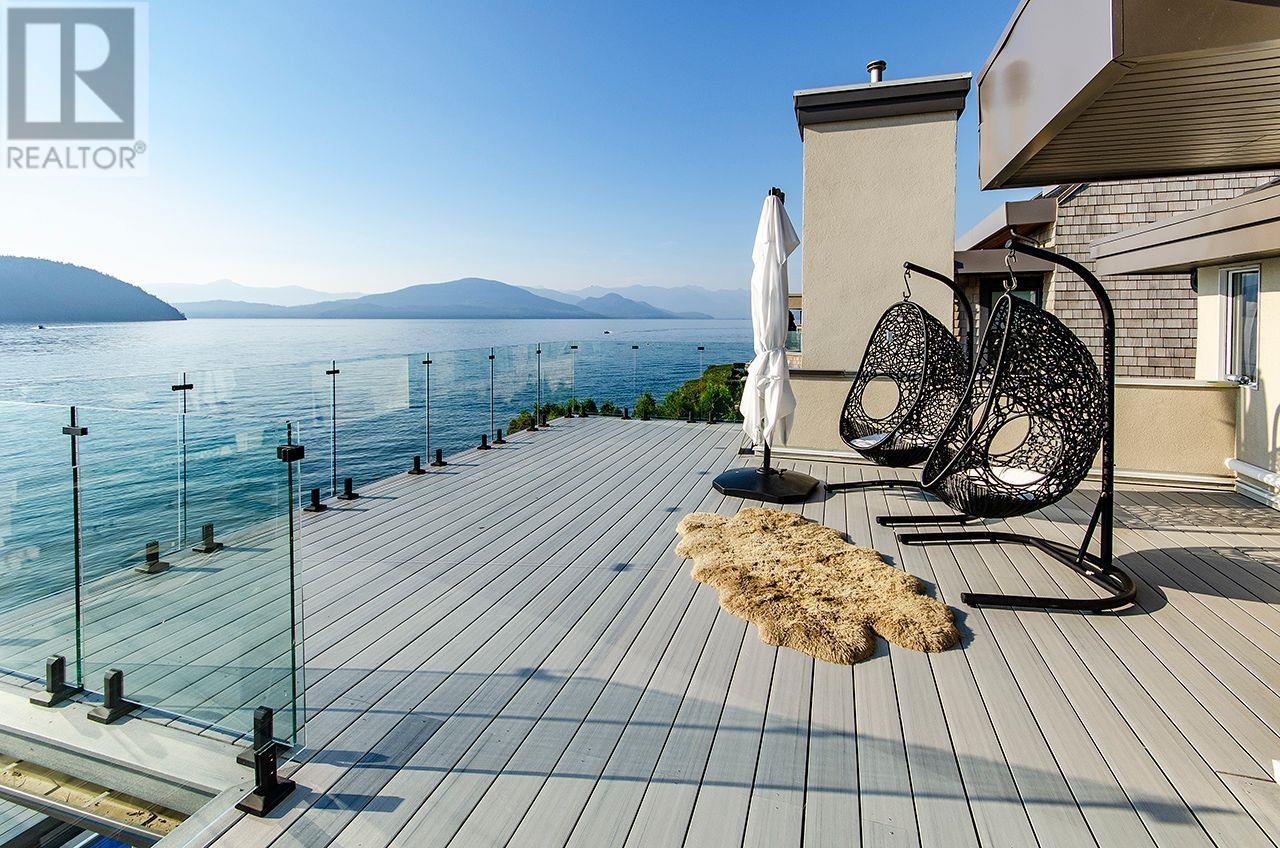 13 Ocean Point Drive, Vancouver, British Columbia  V7W 3G7 - Photo 3 - R3001337