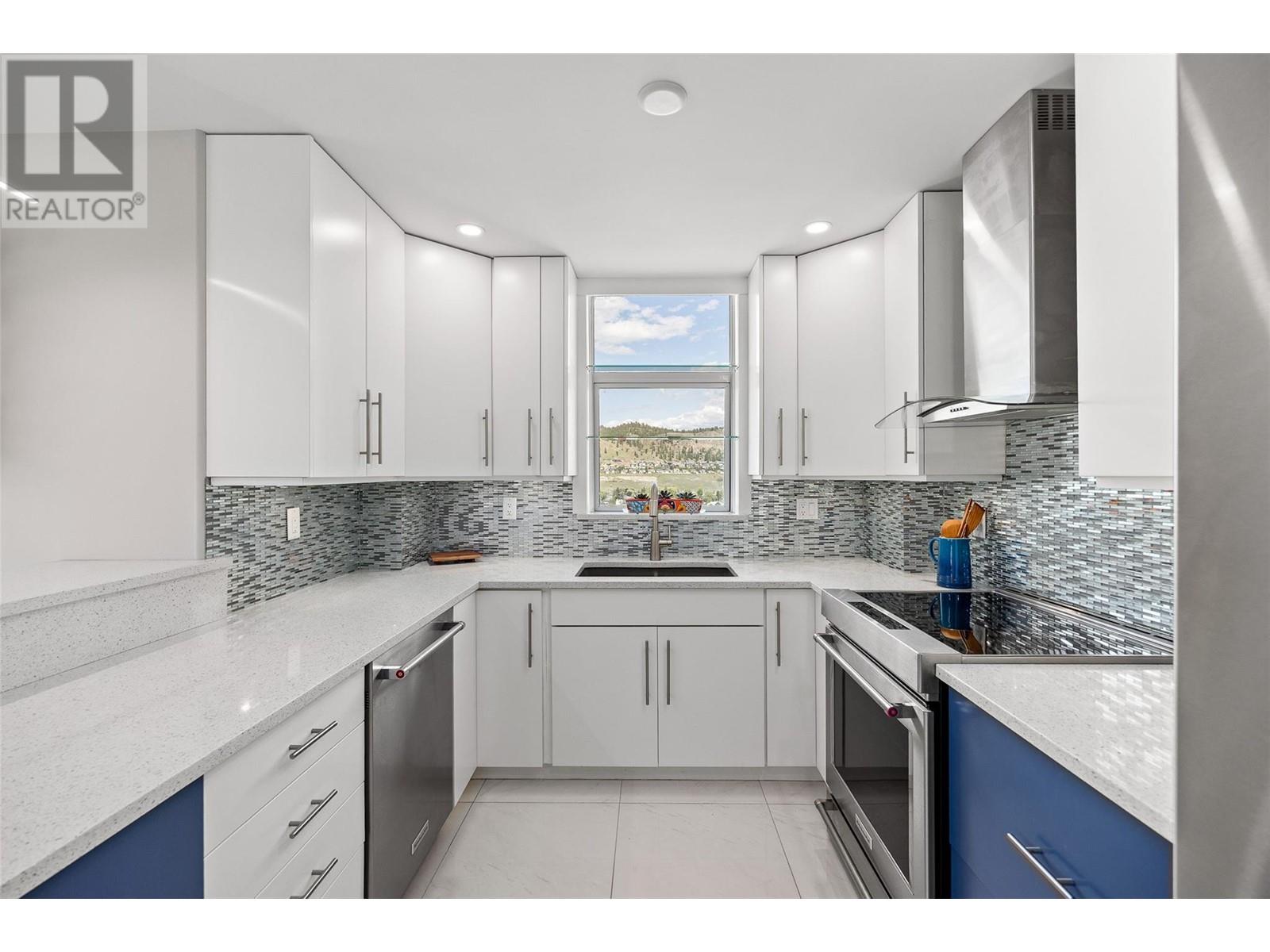 1128 Sunset Drive Unit# 1505, Kelowna, British Columbia  V1Y 9W7 - Photo 3 - 10345598