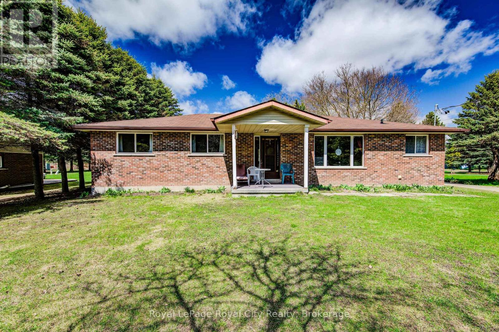 122 Side Road 18 Road, Centre Wellington, Ontario  N1M 2W3 - Photo 5 - X12098440