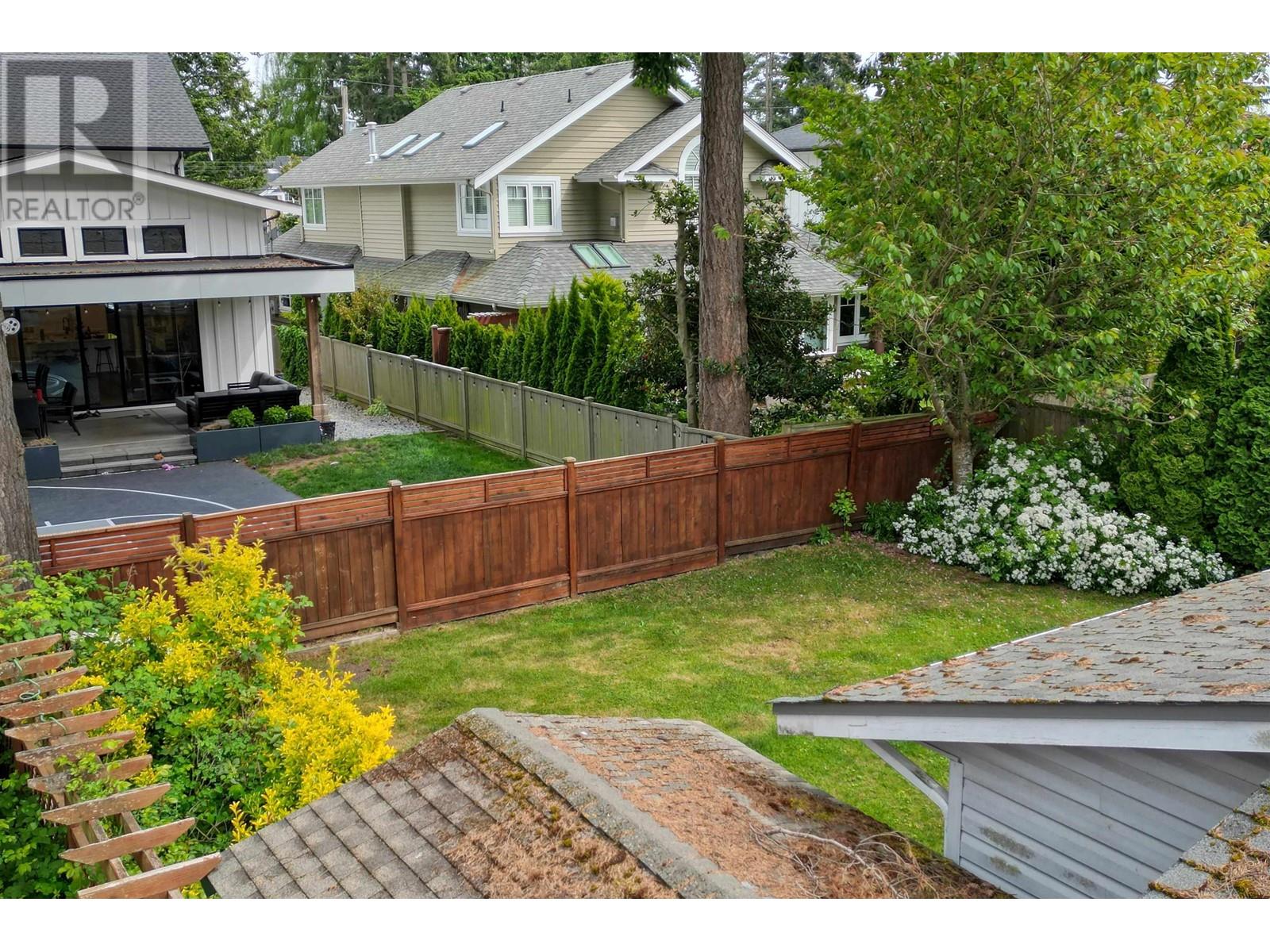 Property at 1356 ENDERBY AVENUE image 3