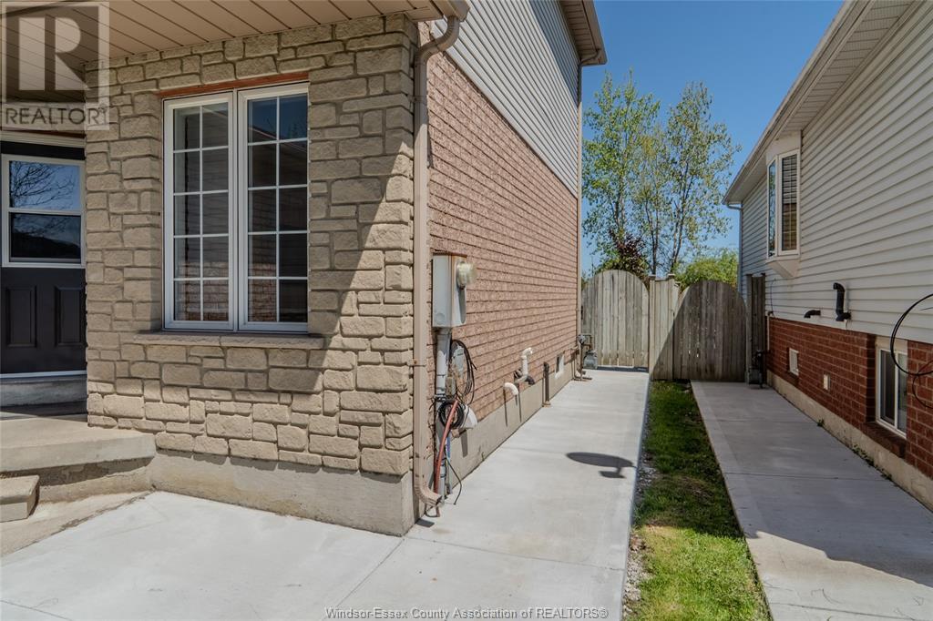 Property at 980 Lemonwood CRESCENT image 4
