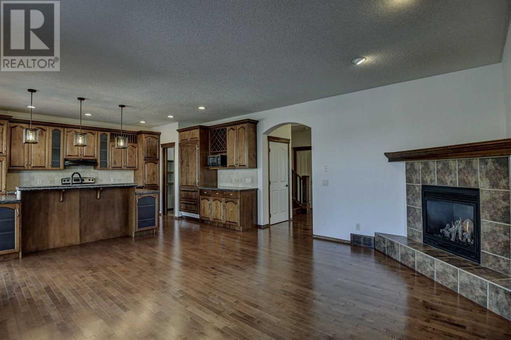 Property at 112 Brightonstone Bay SE image 4