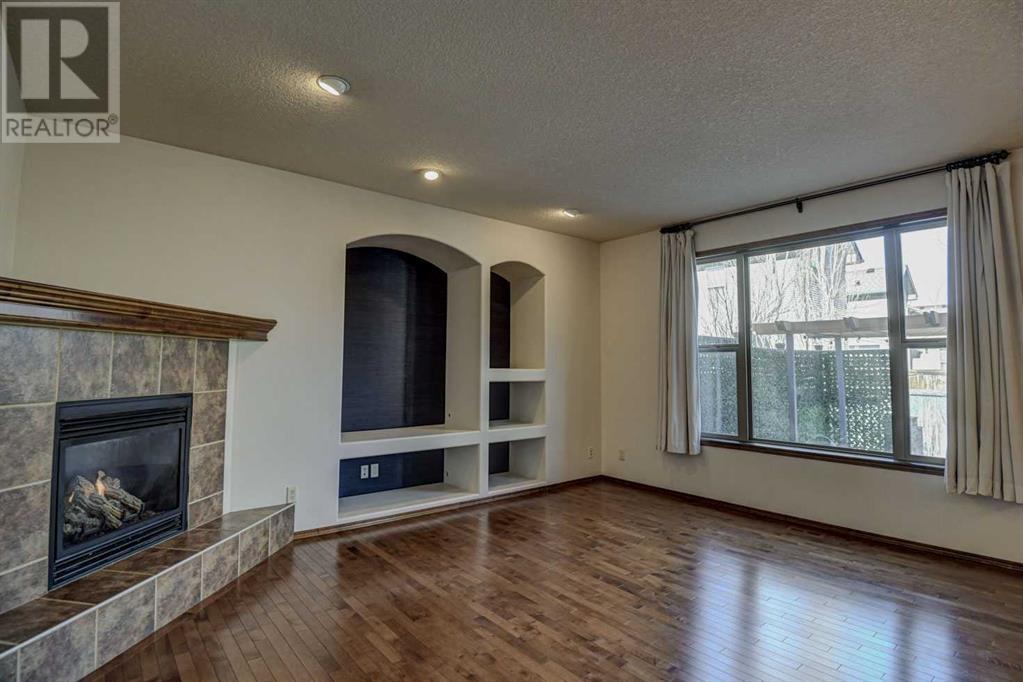 112 Brightonstone Bay Se, Calgary, Alberta  T2Z 4B2 - Photo 3 - A2200119