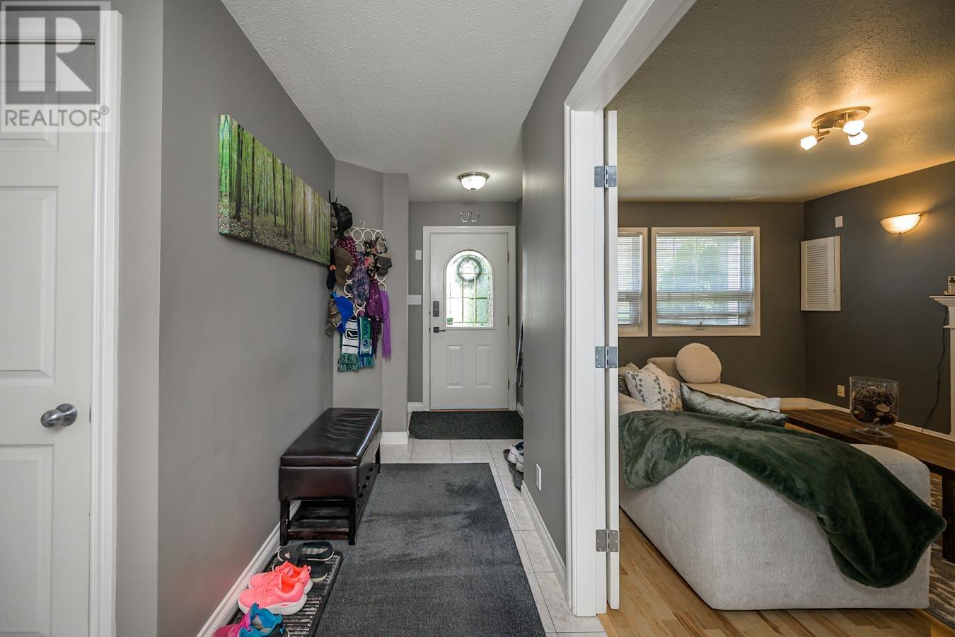 Property at 3277 SETON CRESCENT image 3