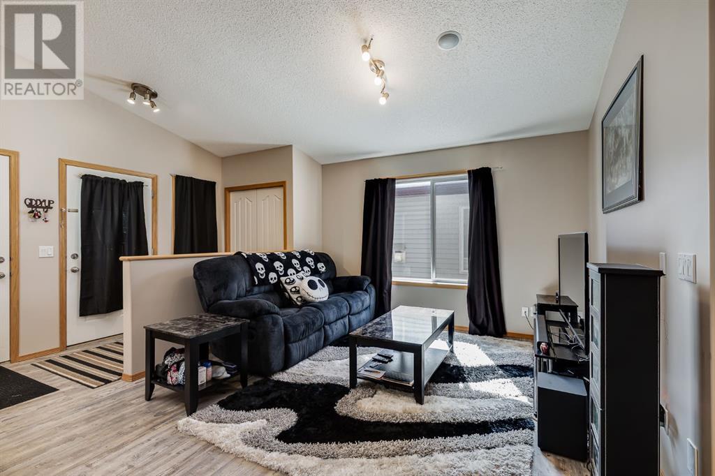 461 Stonegate Way Nw, Airdrie, Alberta  T4B 2Y2 - Photo 5 - A2208377