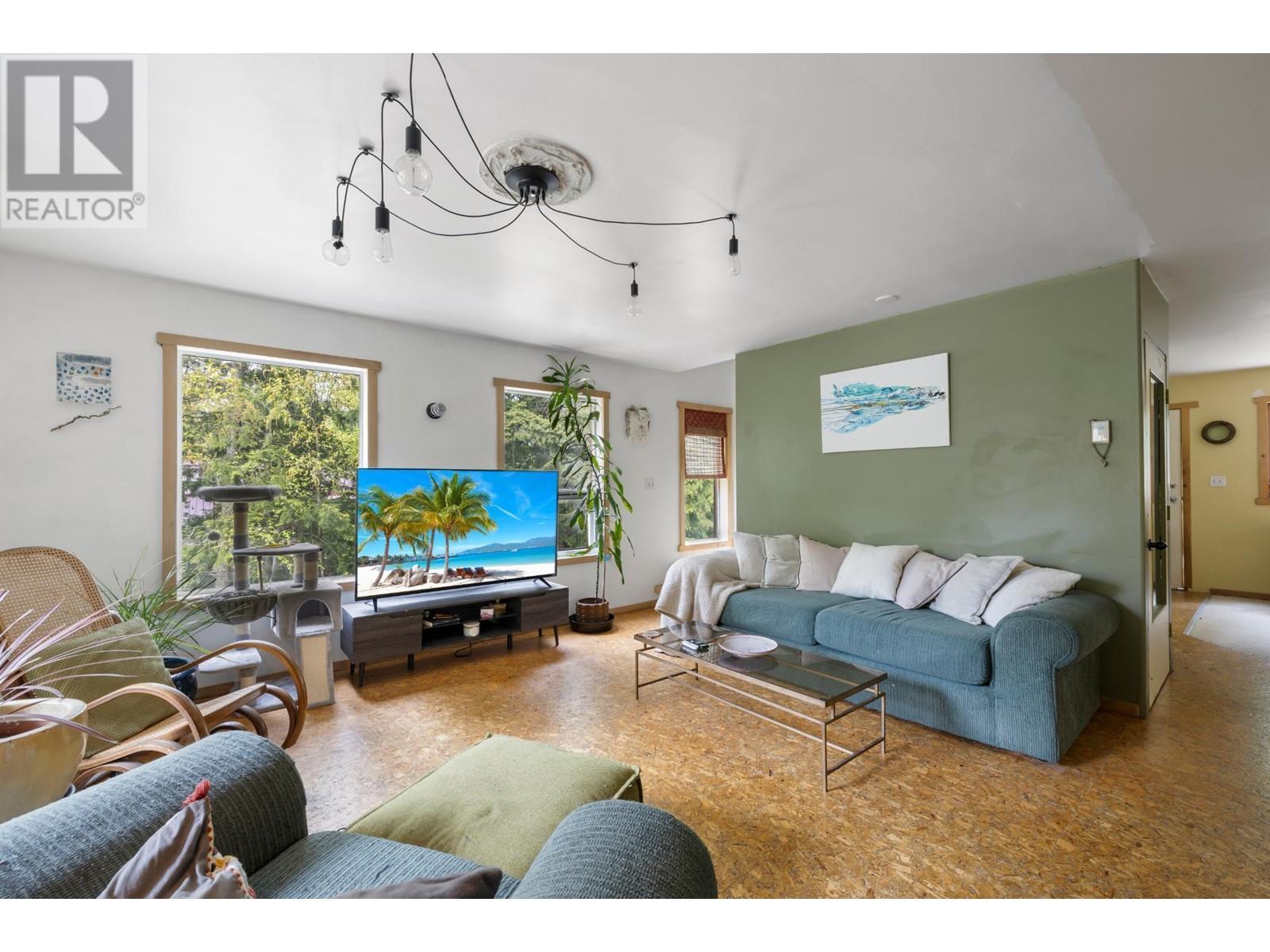 426 Aspen Road, Riondel, British Columbia  V0B 2B0 - Photo 7 - 10339949