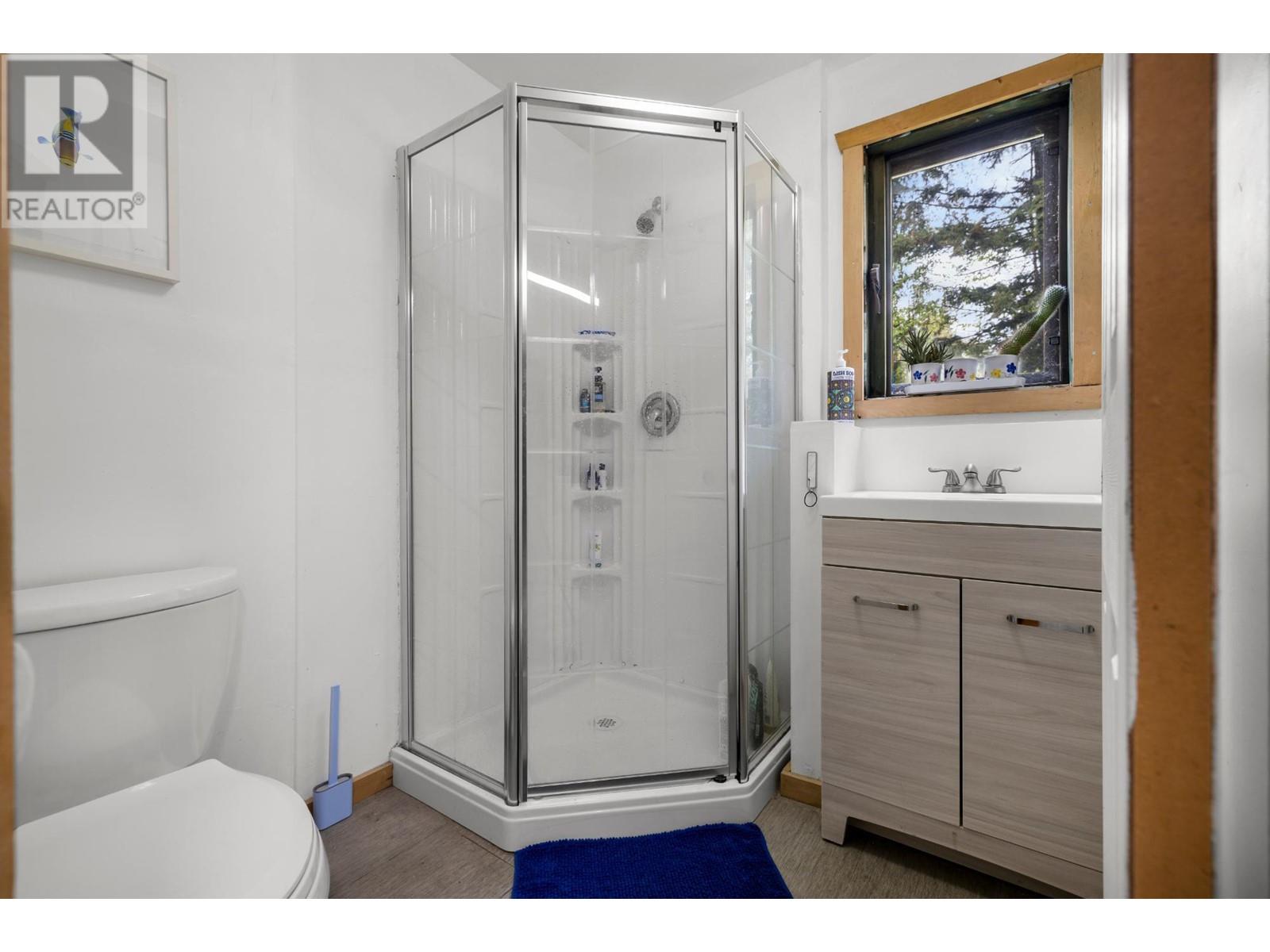 426 Aspen Road, Riondel, British Columbia  V0B 2B0 - Photo 38 - 10339949