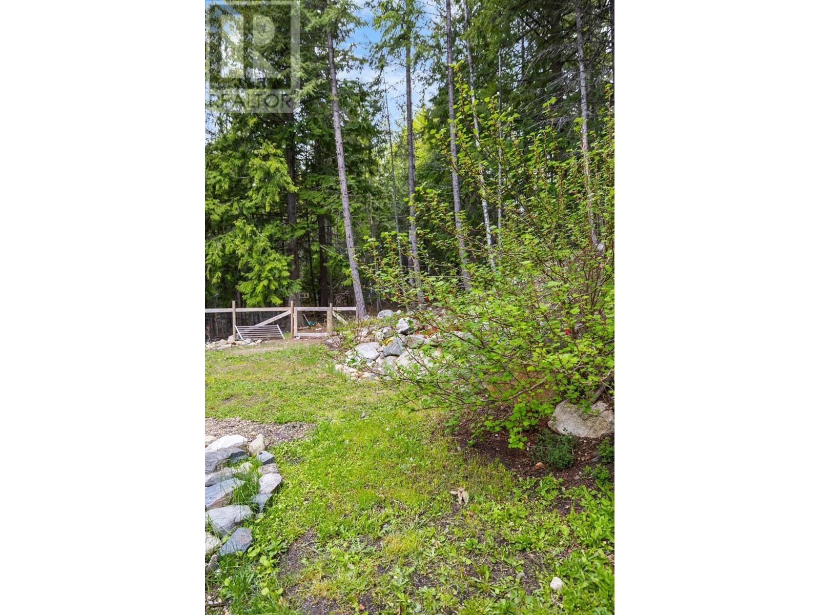 426 Aspen Road, Riondel, British Columbia  V0B 2B0 - Photo 44 - 10339949
