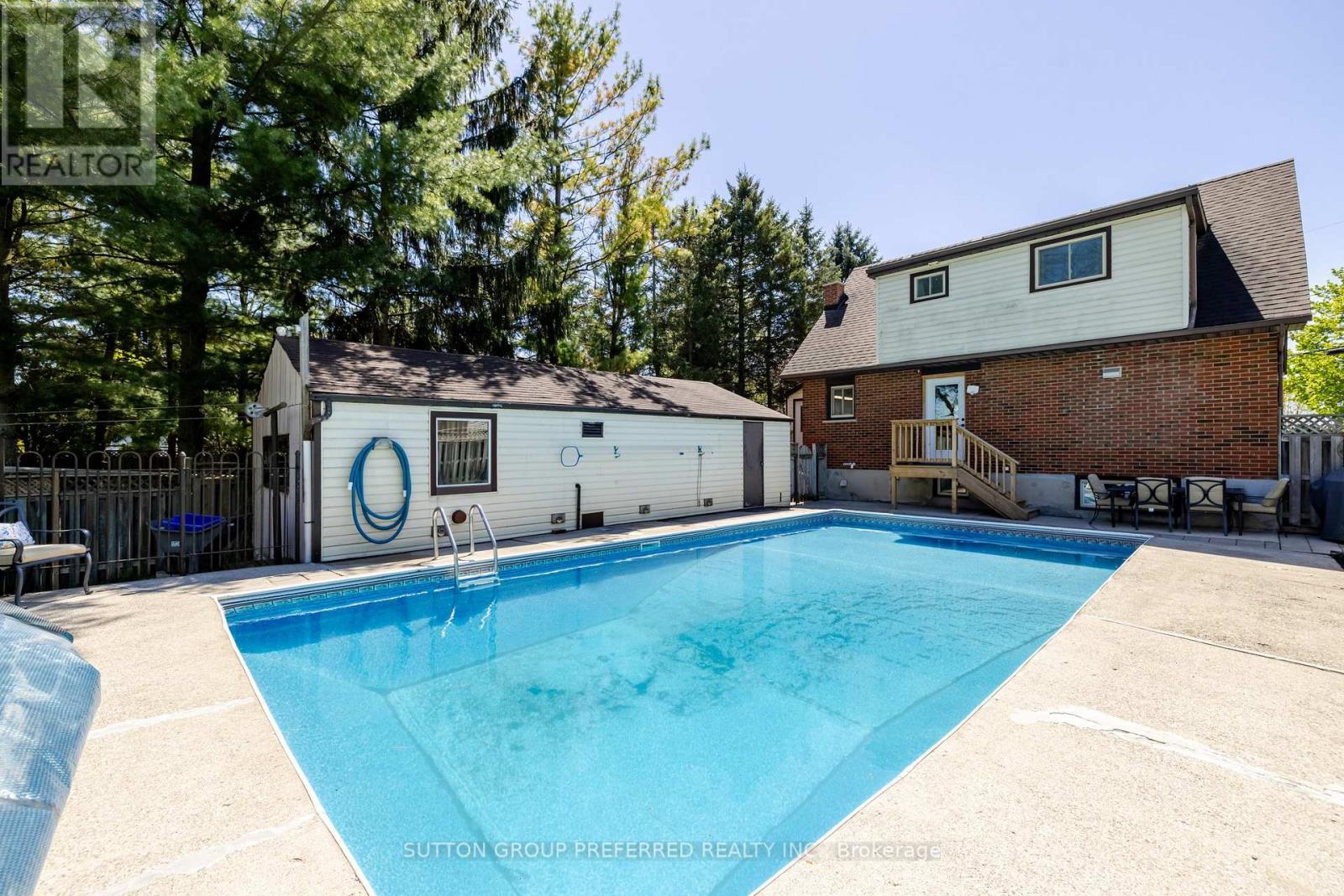 1678 Richmond Street, Thames Centre, Ontario  N0L 1G0 - Photo 28 - X12142026