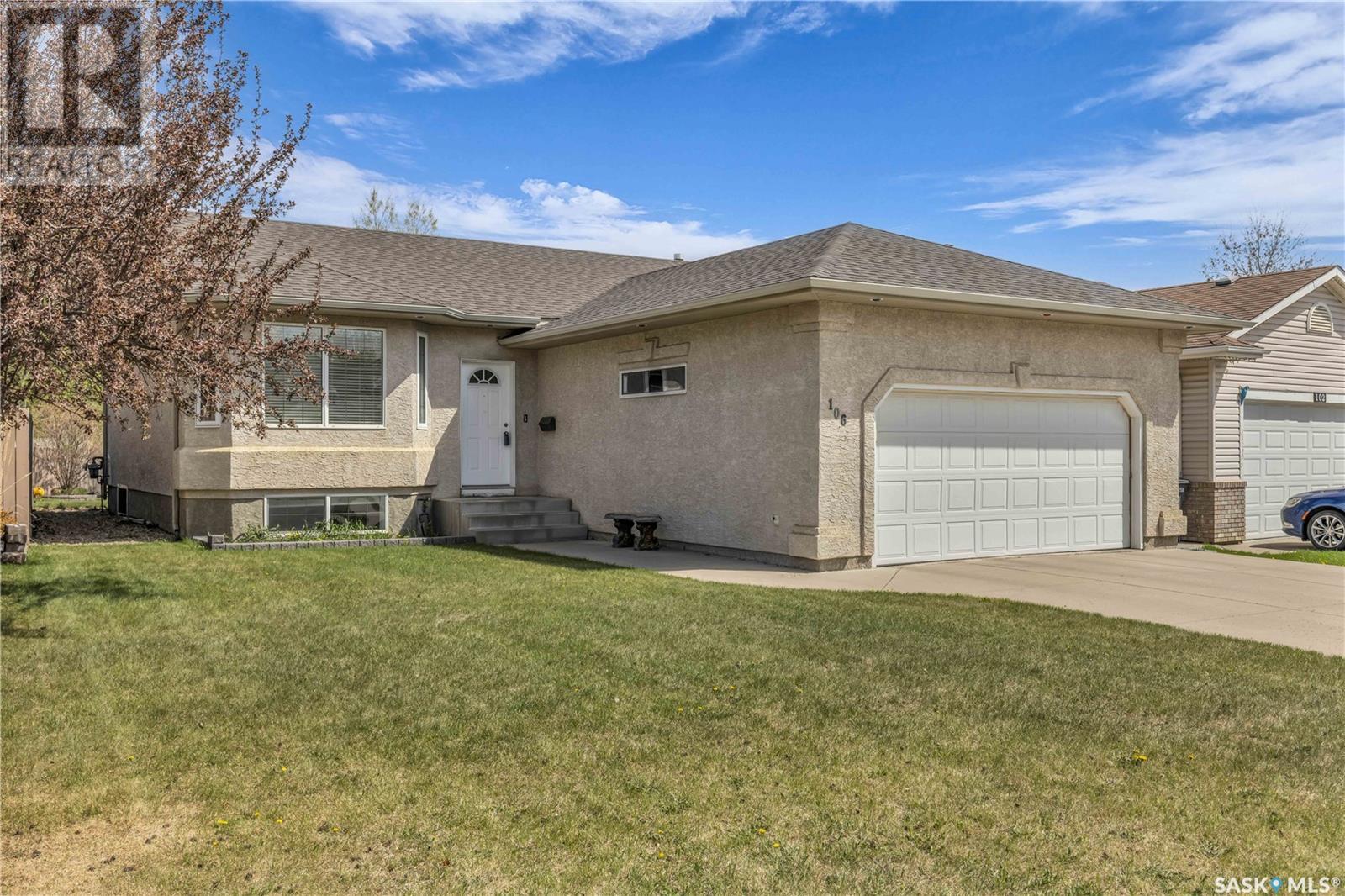 Property at 106 Kutz CRESCENT image 1
