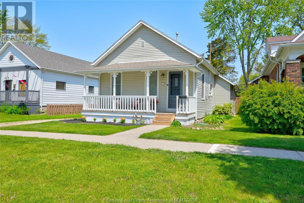 Property at 40 MILL STREET West image 2