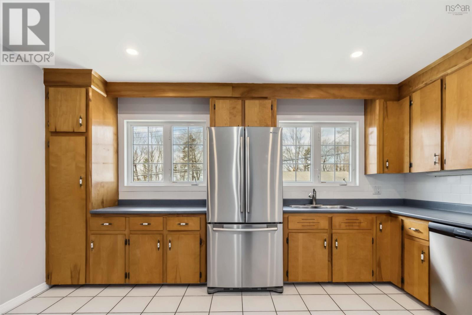 53 Rankin Drive, Lower Sackville, Nova Scotia  B4C 3A7 - Photo 9 - 202508235