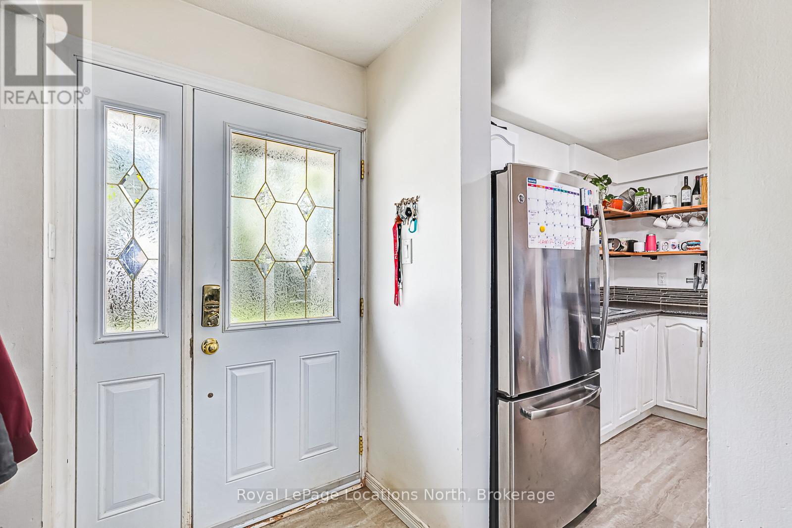Property at 592 TENTH STREET image 4