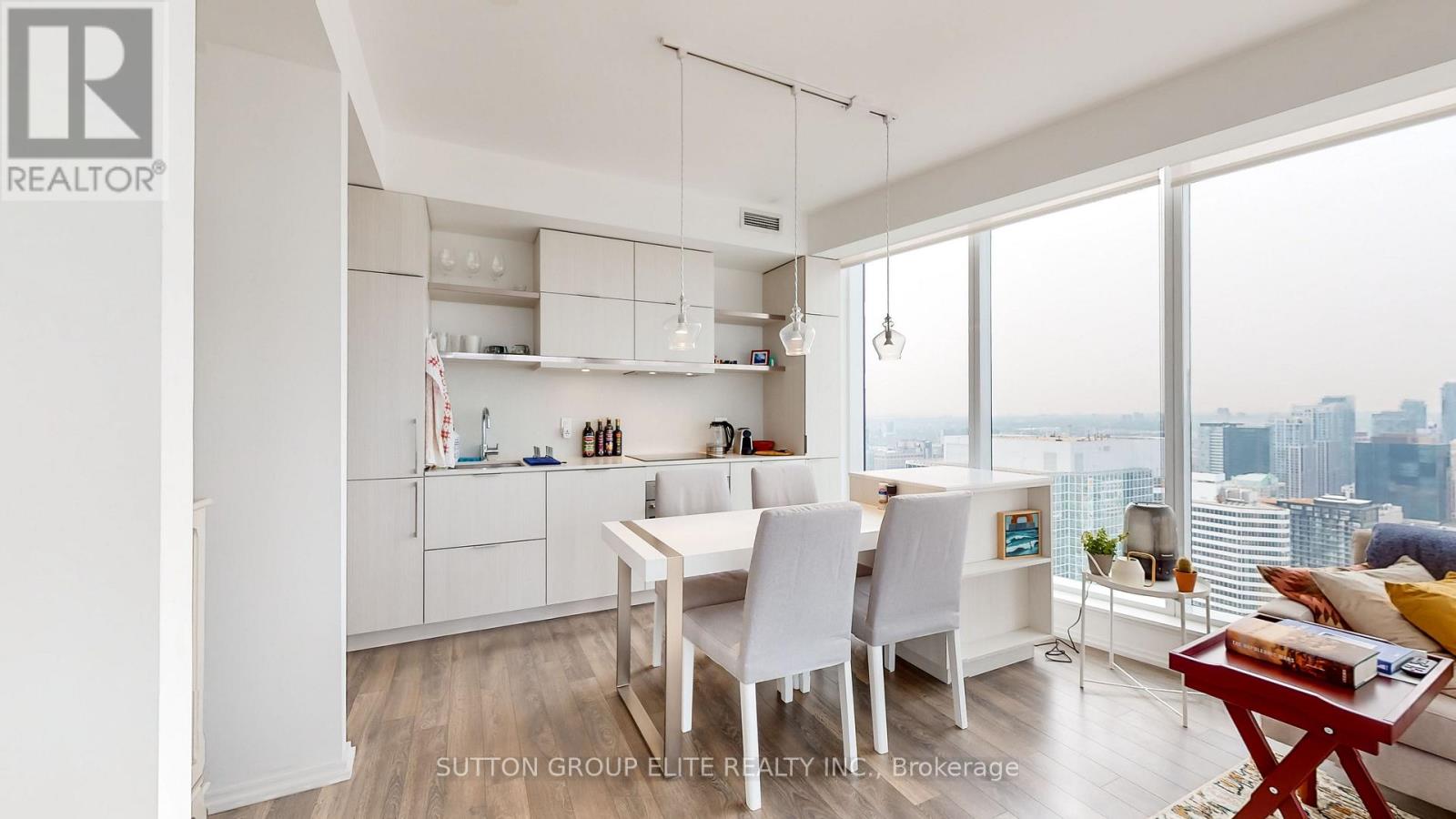 4902 - 197 Yonge Street, Toronto, Ontario  M5B 0C1 - Photo 11 - C12141930
