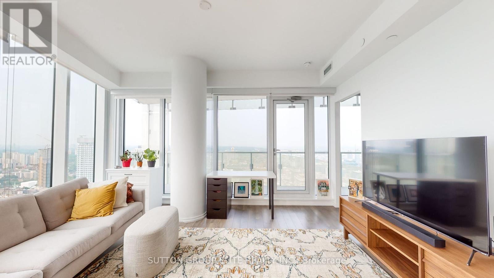 4902 - 197 Yonge Street, Toronto, Ontario  M5B 0C1 - Photo 16 - C12141930