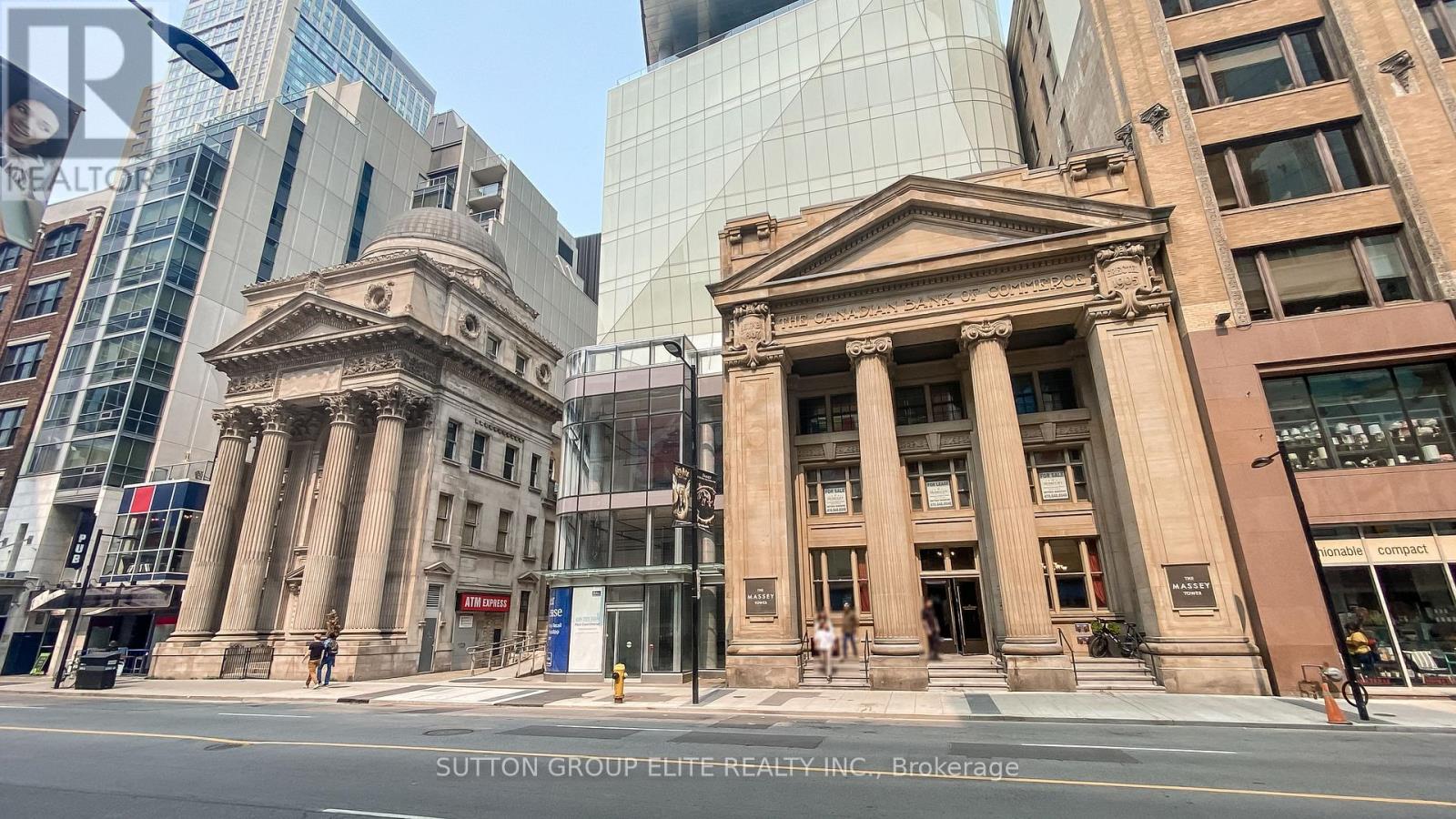 4902 - 197 Yonge Street, Toronto, Ontario  M5B 0C1 - Photo 2 - C12141930
