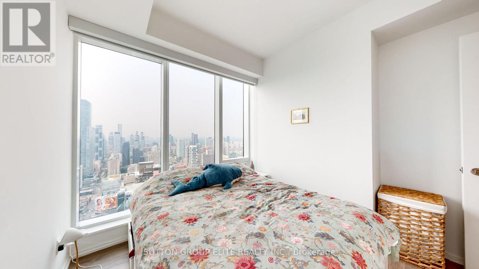 4902 - 197 Yonge Street, Toronto, Ontario  M5B 0C1 - Photo 25 - C12141930
