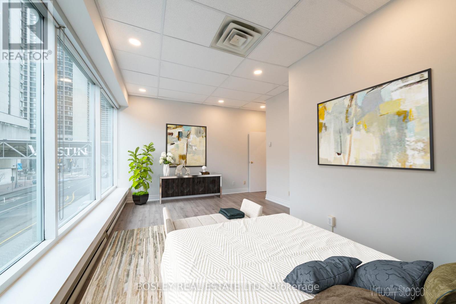 201 - 10 Queens Quay W, Toronto, Ontario  M5J 2R9 - Photo 10 - C12141998