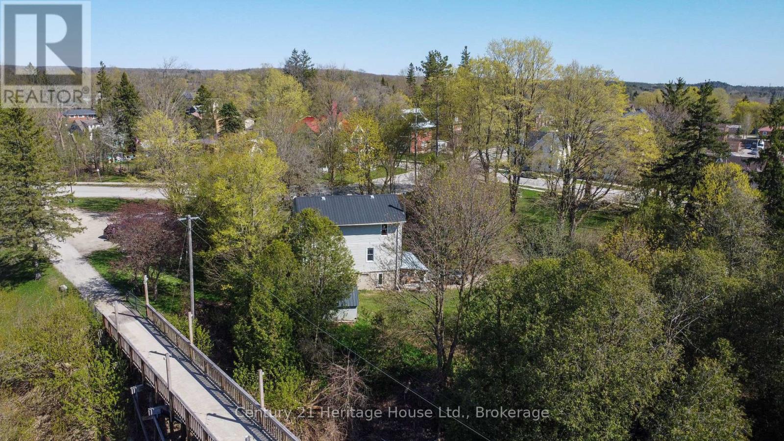 Property at 244 ALBERT STREET N image 5
