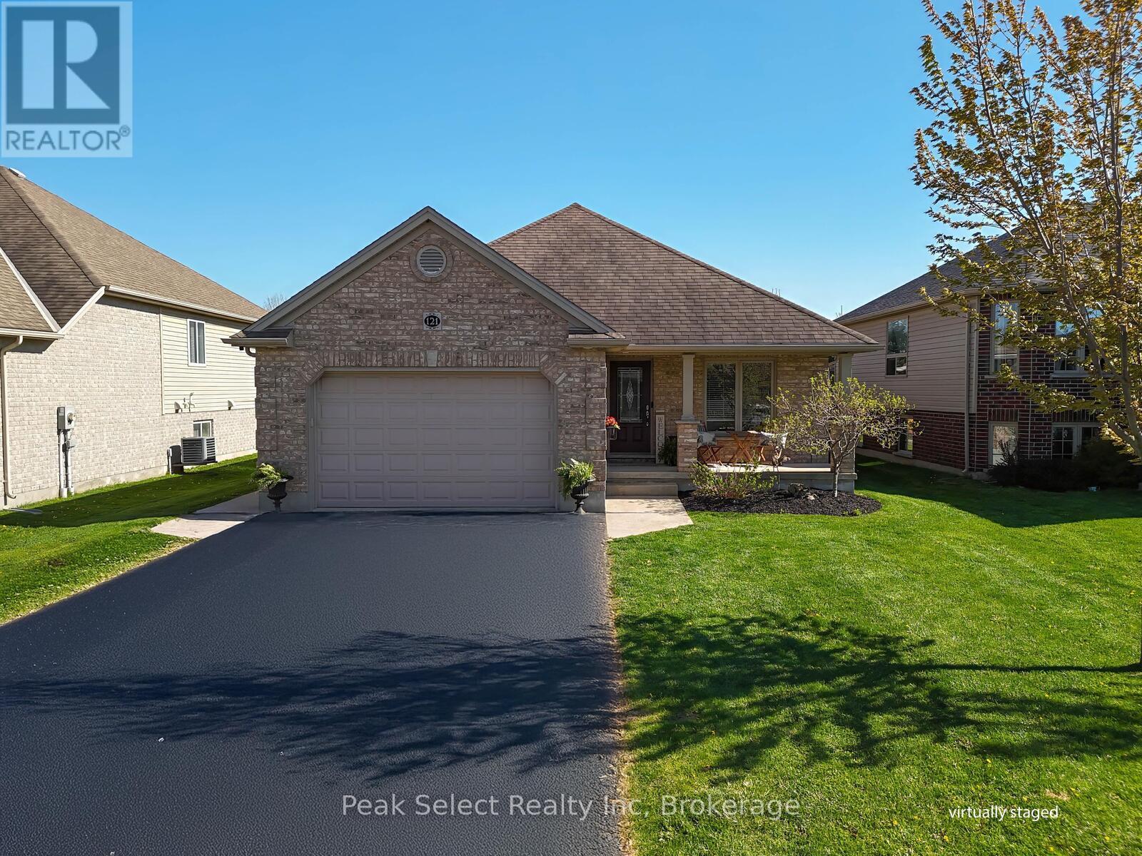 121 WATSON STREET, Lucan Biddulph, Ontario