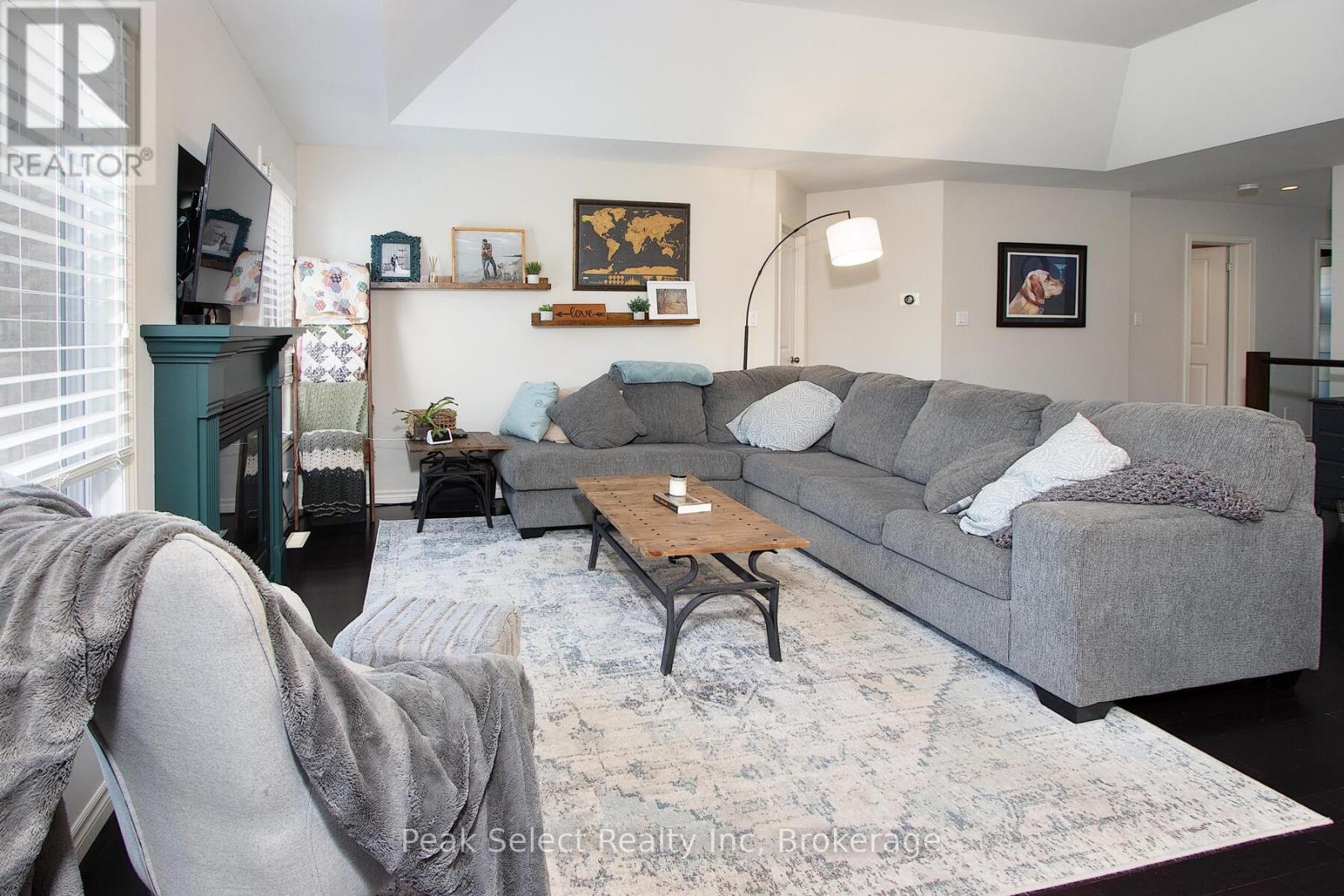 121 Watson Street, Lucan Biddulph, Ontario  N0M 2J0 - Photo 8 - X12142042