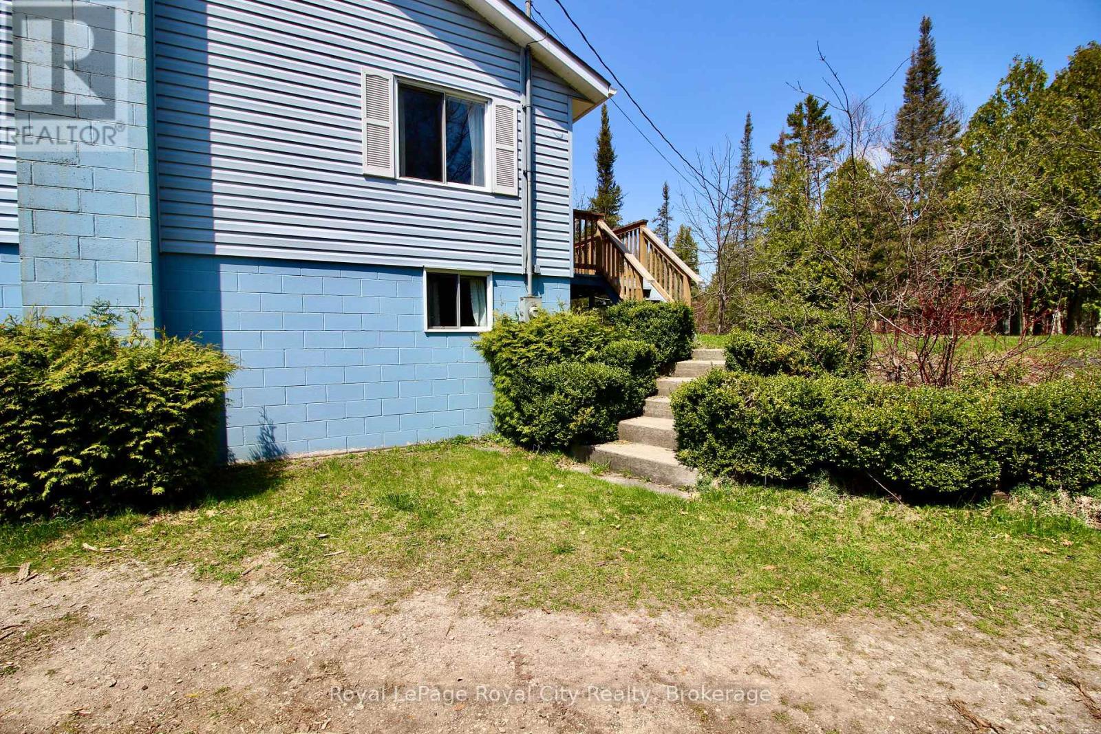 1100 Dorcas Bay Road, Northern Bruce Peninsula, Ontario  N0H 2R0 - Photo 16 - X12142130
