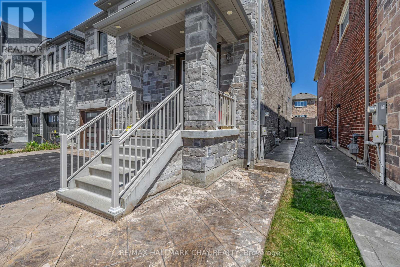 Basement - 23 Tyndall Drive, Bradford West Gwillimbury, Ontario  L3Z 4G6 - Photo 2 - N12141993