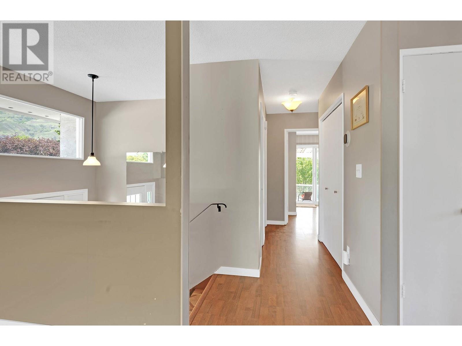 725 Huntington Drive, Kamloops, British Columbia  V2B 6G3 - Photo 16 - 10347362